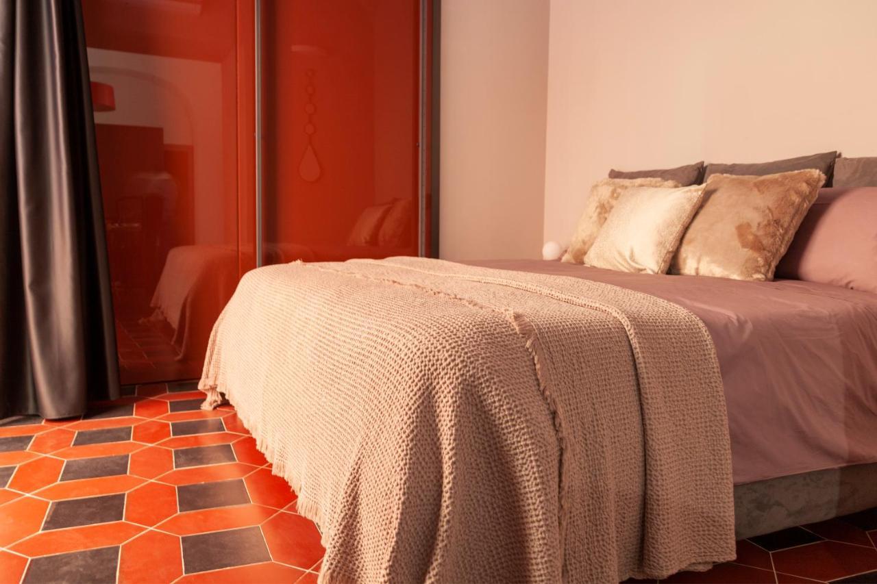 Core City Apartment - Cappella Vecchia เนเปิลส์ ภายนอก รูปภาพ